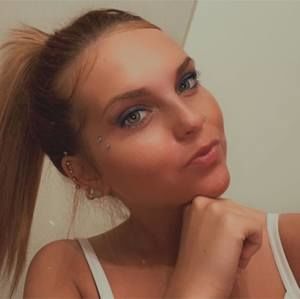 Meet your Posher, Lexis